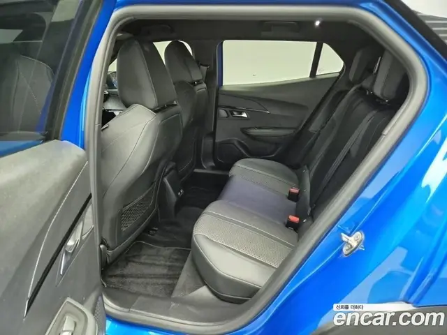 Peugeot 2008 2022 автомат (гидро), миниатюра 12