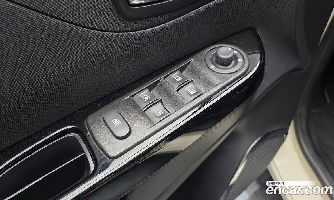 Renault (Samsung) QM3 2015 1.5 автомат (гидро), фото 19 Renault (Samsung) QM3 2015 1.5 автомат (гидро), фото 19
