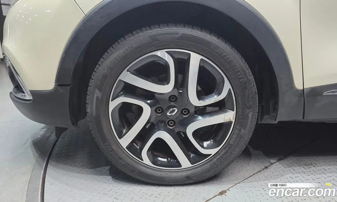 Renault (Samsung) QM3 2015 1.5 автомат (гидро), фото 5 Renault (Samsung) QM3 2015 1.5 автомат (гидро), фото 5