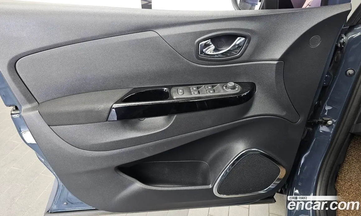 Renault (Samsung) QM3 2016 1.5 автомат (гидро), фото 14 Renault (Samsung) QM3 2016 1.5 автомат (гидро), фото 14