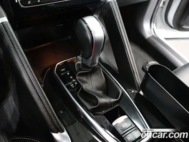 Renault (Samsung) QM6 2018 2.0 автомат (гидро), миниатюра 8 Renault (Samsung) QM6 2018 2.0 автомат (гидро), миниатюра 8
