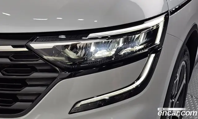 Renault (Samsung) QM6 2024 2.0 автомат (гидро), миниатюра 8 Renault (Samsung) QM6 2024 2.0 автомат (гидро), миниатюра 8