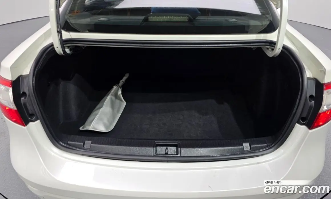 Renault (Samsung) SM3 2013 1.6 автомат (гидро), фото 23 Renault (Samsung) SM3 2013 1.6 автомат (гидро), фото 23