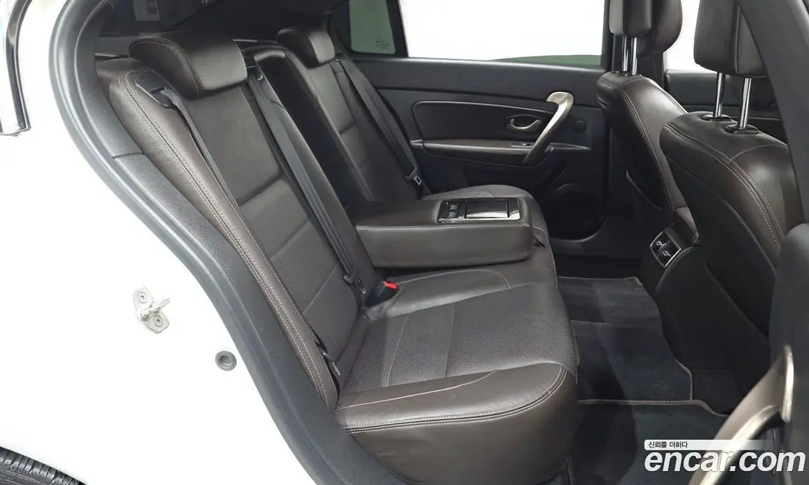 Renault (Samsung) SM5 2015 2.0 автомат (гидро), фото 12 Renault (Samsung) SM5 2015 2.0 автомат (гидро), фото 12