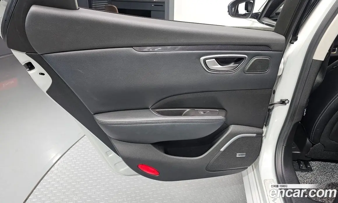 Renault (Samsung) SM6 2016 2.0 автомат (гидро), фото 14 Renault (Samsung) SM6 2016 2.0 автомат (гидро), фото 14