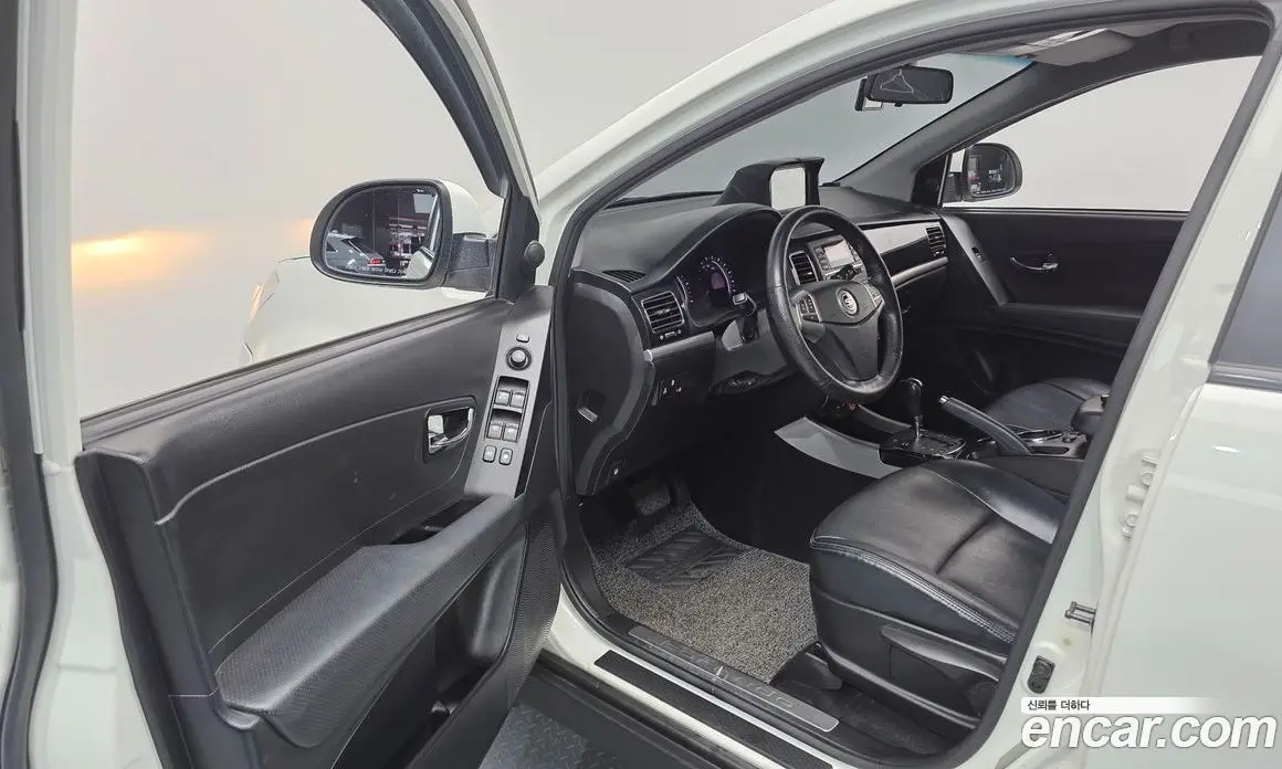 SsangYong Korando 2013 2.0 автомат (гидро), фото 10 SsangYong Korando 2013 2.0 автомат (гидро), фото 10