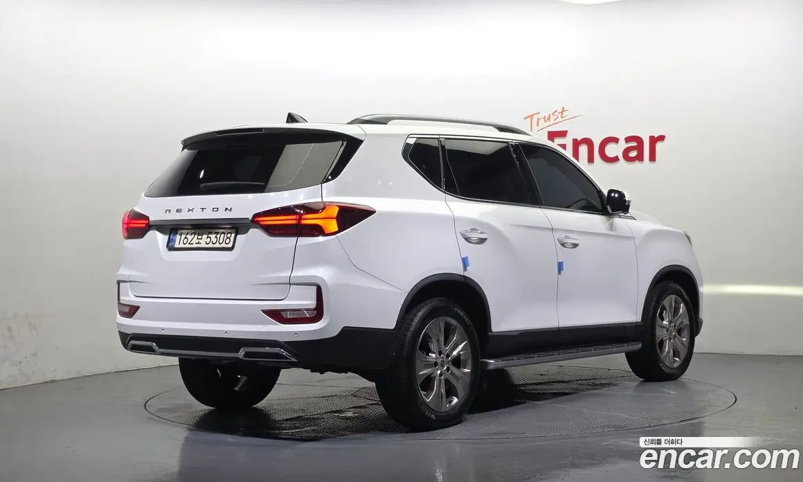 SsangYong Rexton 2021 2.2 автомат (гидро), фото 2 SsangYong Rexton 2021 2.2 автомат (гидро), фото 2