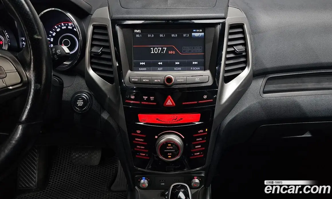 SsangYong TIBOLI 2015 1.6 автомат (гидро), фото 18 SsangYong TIBOLI 2015 1.6 автомат (гидро), фото 18