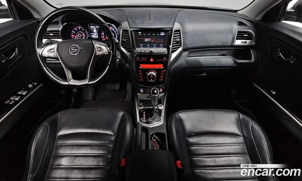 SsangYong TIBOLI 2015 1.6 автомат (гидро), фото 9 SsangYong TIBOLI 2015 1.6 автомат (гидро), фото 9