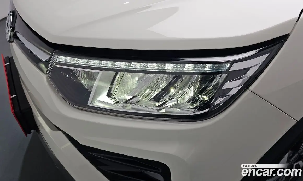 SsangYong TIBOLI 2021 1.5 автомат (гидро), фото 8 SsangYong TIBOLI 2021 1.5 автомат (гидро), фото 8