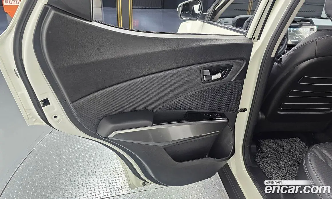 SsangYong TIBOLI 2025 1.6 автомат (гидро), фото 14 SsangYong TIBOLI 2025 1.6 автомат (гидро), фото 14
