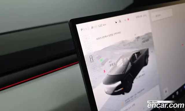 Tesla Cybertruck 2024 0.1 автомат (гидро), миниатюра 9 Tesla Cybertruck 2024 0.1 автомат (гидро), миниатюра 9