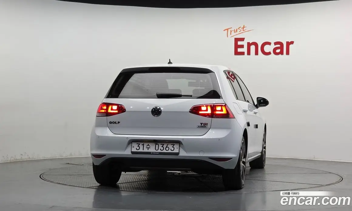 Volkswagen Golf 2015 1.4 автомат (гидро), фото 4 Volkswagen Golf 2015 1.4 автомат (гидро), фото 4