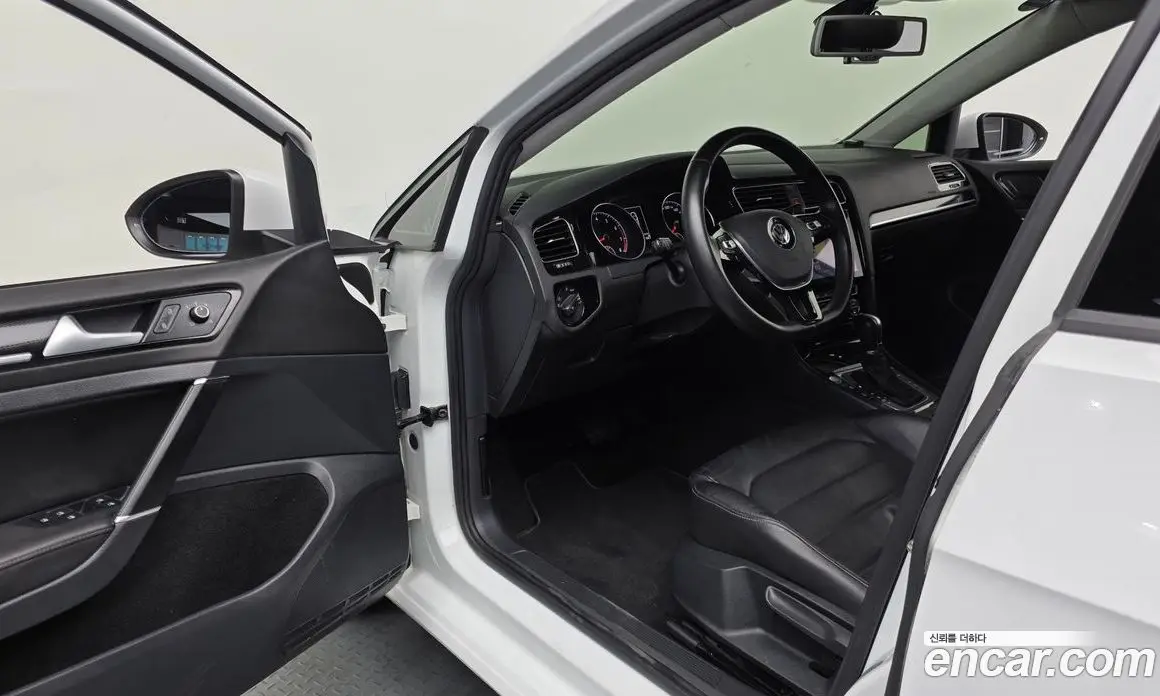 Volkswagen Golf 2015 1.4 автомат (гидро), фото 10 Volkswagen Golf 2015 1.4 автомат (гидро), фото 10
