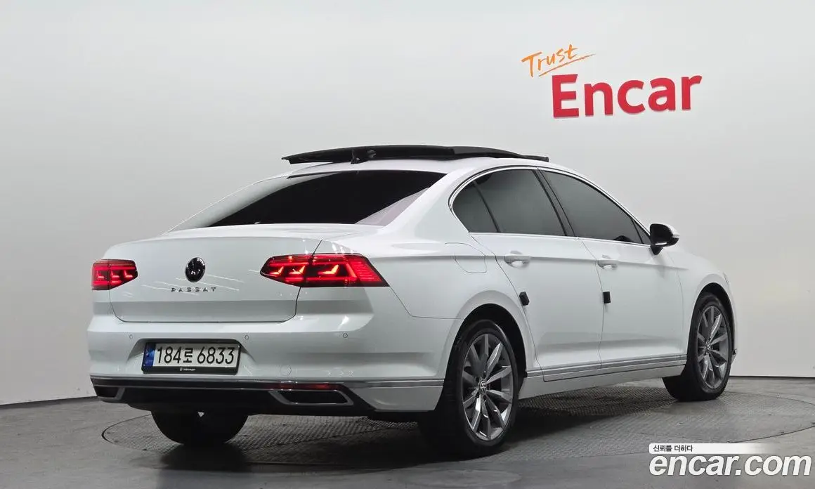 Volkswagen Passat 2022 2.0 автомат (гидро), фото 2 Volkswagen Passat 2022 2.0 автомат (гидро), фото 2
