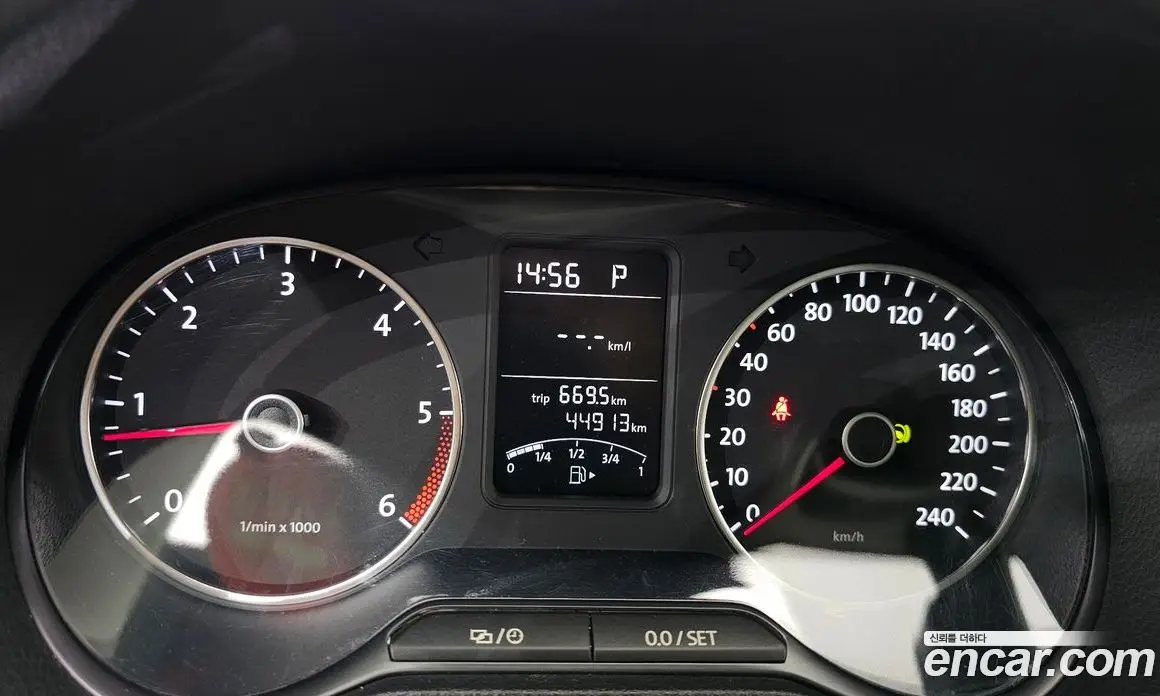 Volkswagen Polo 2013 1.6 автомат (гидро), фото 8 Volkswagen Polo 2013 1.6 автомат (гидро), фото 8