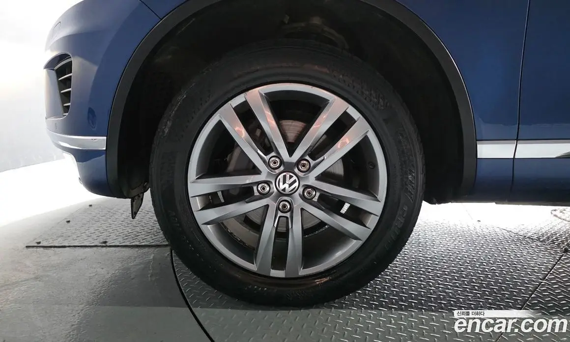 Volkswagen Touareg 2015 3.0 автомат (гидро), фото 5 Volkswagen Touareg 2015 3.0 автомат (гидро), фото 5