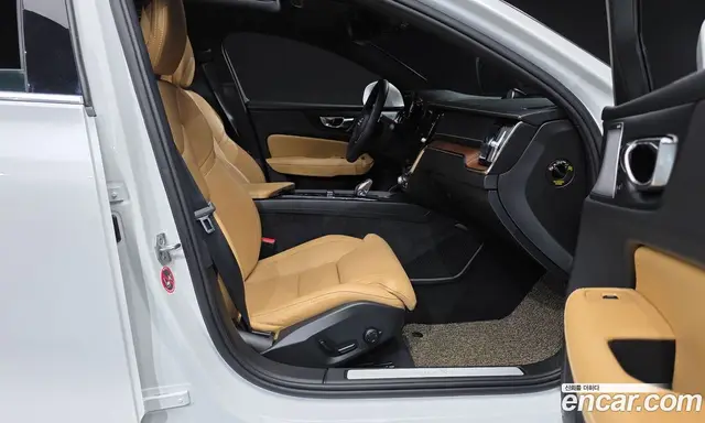Volvo S60 2021 2.0 автомат (гидро), миниатюра 11 Volvo S60 2021 2.0 автомат (гидро), миниатюра 11