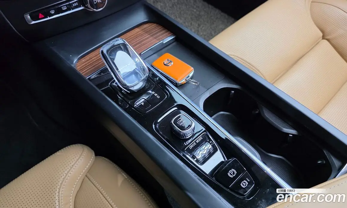 Volvo S60 2021 2.0 автомат (гидро), фото 9 Volvo S60 2021 2.0 автомат (гидро), фото 9