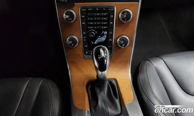 Volvo V60 2018 2.0 автомат (гидро), миниатюра 12
