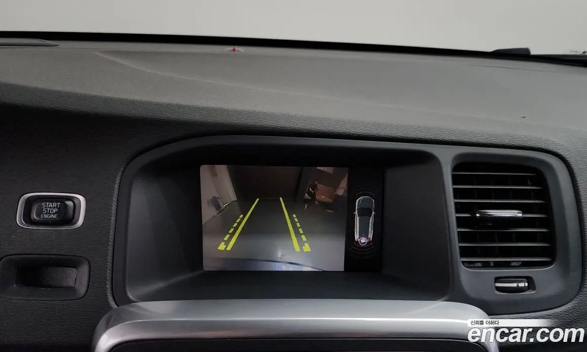 Volvo V60 2018 2.0 автомат (гидро), фото 20 Volvo V60 2018 2.0 автомат (гидро), фото 20