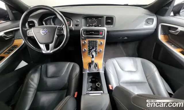 Volvo V60 2018 2.0 автомат (гидро), миниатюра 10 Volvo V60 2018 2.0 автомат (гидро), миниатюра 10