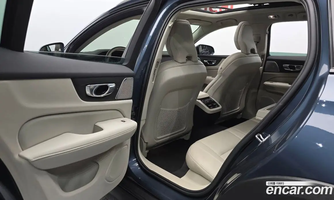 Volvo V60 2019 2.0 автомат (гидро), фото 15 Volvo V60 2019 2.0 автомат (гидро), фото 15