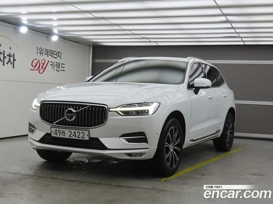 Volvo XC60 2018 2.0 автомат (гидро), фото 1 Volvo XC60 2018 2.0 автомат (гидро), фото 1