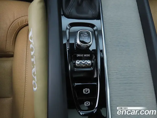 Volvo XC60 2018 2.0 автомат (гидро), миниатюра 12