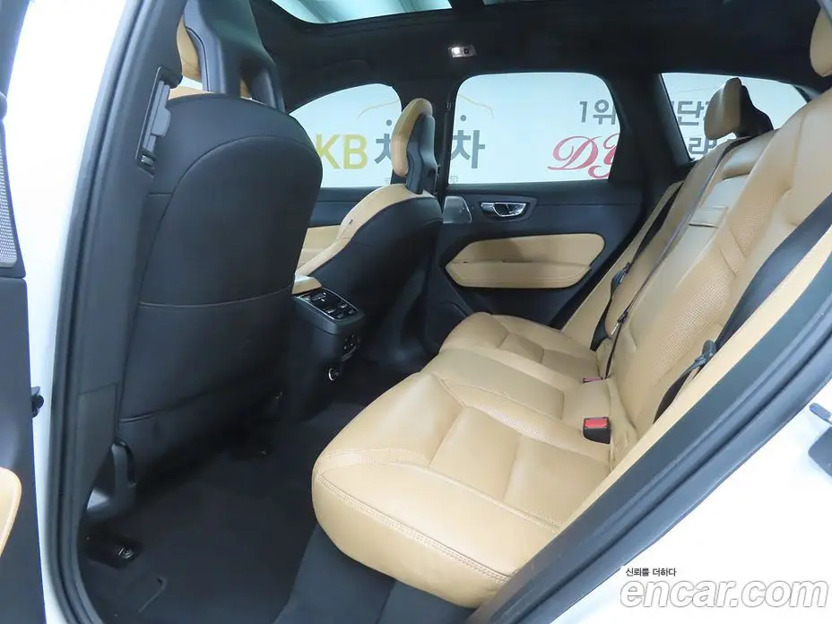 Volvo XC60 2018 2.0 автомат (гидро), фото 6 Volvo XC60 2018 2.0 автомат (гидро), фото 6
