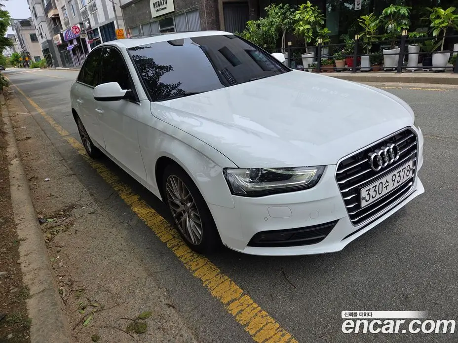 Audi A4 2015 2.0 автомат (гидро), фото 1 Audi A4 2015 2.0 автомат (гидро), фото 1