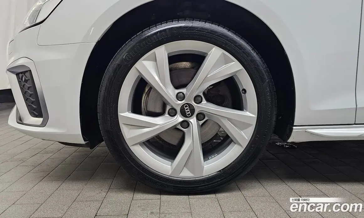Audi A4 2021 2.0 автомат (гидро), фото 5 Audi A4 2021 2.0 автомат (гидро), фото 5