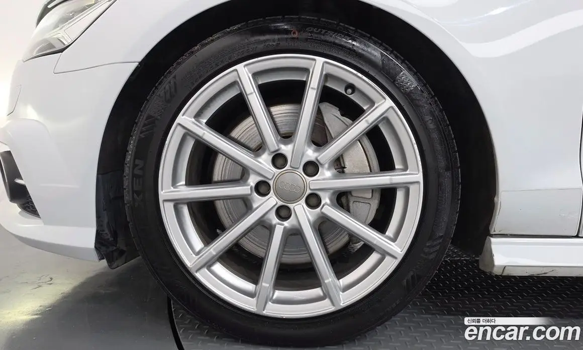 Audi A6 2015 2.0 автомат (гидро), фото 5 Audi A6 2015 2.0 автомат (гидро), фото 5