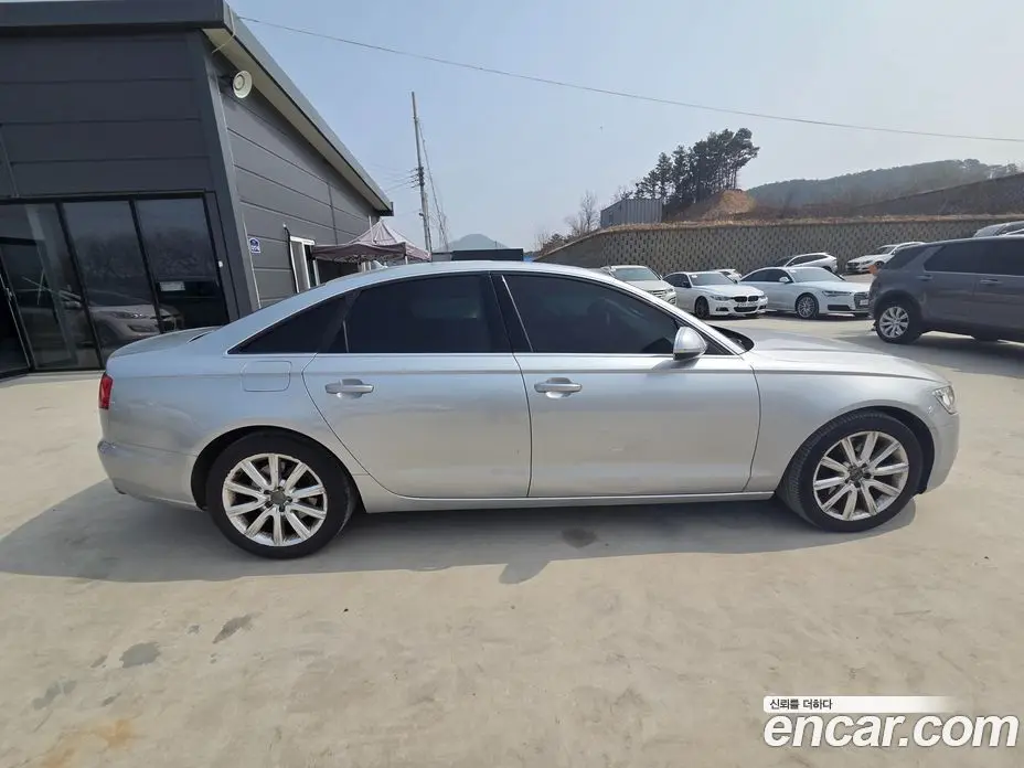 Audi A6 2015 3.0 автомат (гидро), фото 4