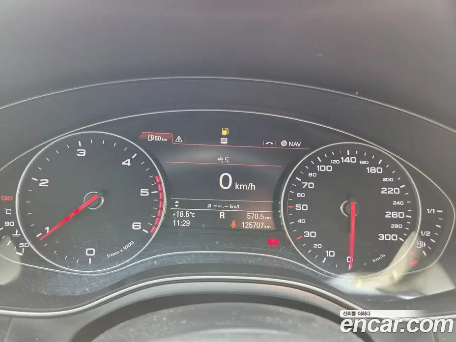 Audi A6 2015 3.0 автомат (гидро), фото 8
