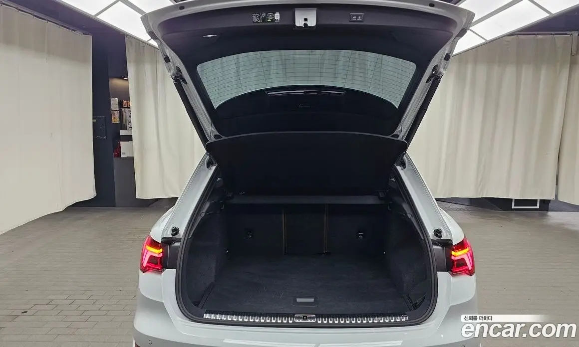 Audi Q3 2025 2.0 автомат (гидро), фото 24 Audi Q3 2025 2.0 автомат (гидро), фото 24