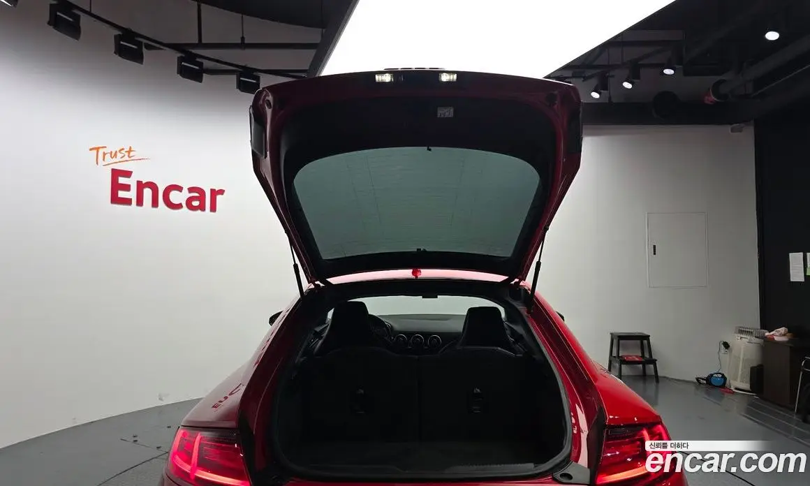 Audi TT 2016 2.0 автомат (гидро), фото 20 Audi TT 2016 2.0 автомат (гидро), фото 20