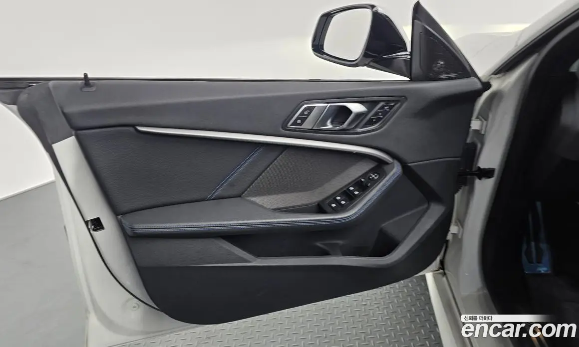 BMW 2 серия 2023 2.0 автомат (гидро), фото 14
