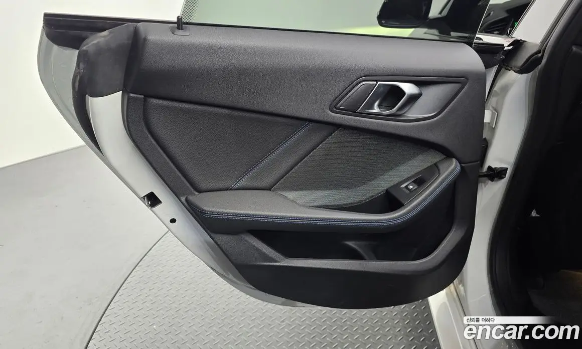 BMW 2 серия 2023 2.0 автомат (гидро), фото 15