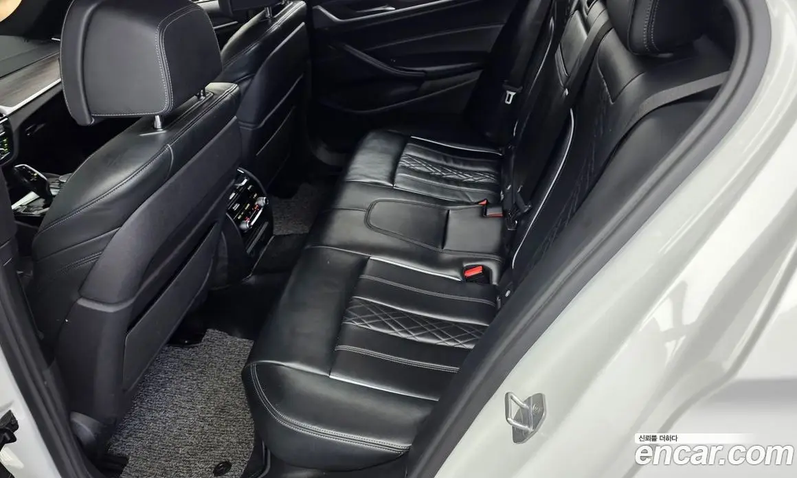 BMW 5 серия 2017 2.0 автомат (гидро), фото 16