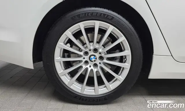 BMW 5 серия 2020 2.0 автомат (гидро), миниатюра 5 BMW 5 серия 2020 2.0 автомат (гидро), миниатюра 5