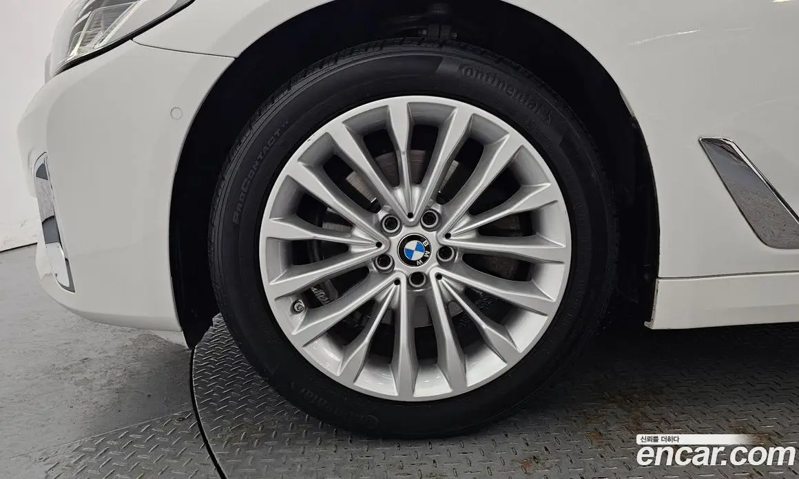 BMW 5 серия 2021 2.0 автомат (гидро), фото 5