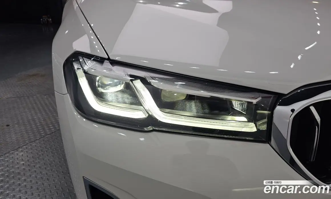 BMW 5 серия 2021 2.0 автомат (гидро), фото 8