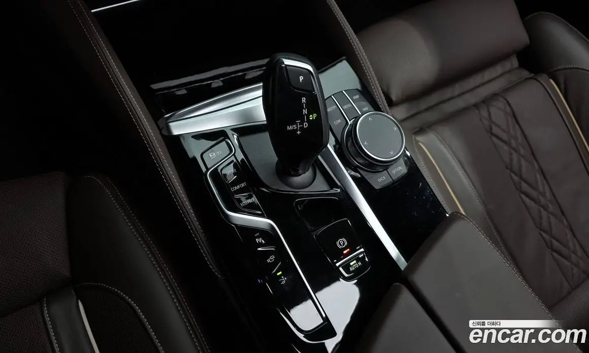BMW 6 серия 2023 3.0 автомат (гидро), фото 9