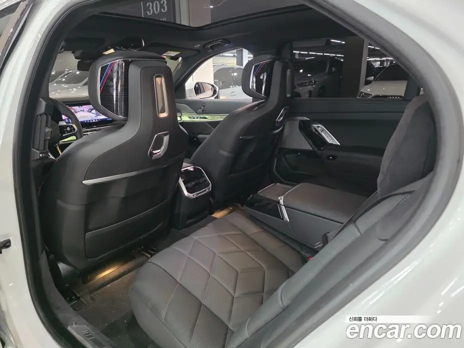 BMW 7 серия 2025 3.0 автомат (гидро), фото 12 BMW 7 серия 2025 3.0 автомат (гидро), фото 12