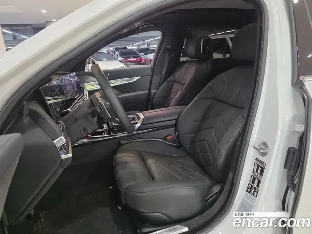 BMW 7 серия 2025 3.0 автомат (гидро), миниатюра 10 BMW 7 серия 2025 3.0 автомат (гидро), миниатюра 10