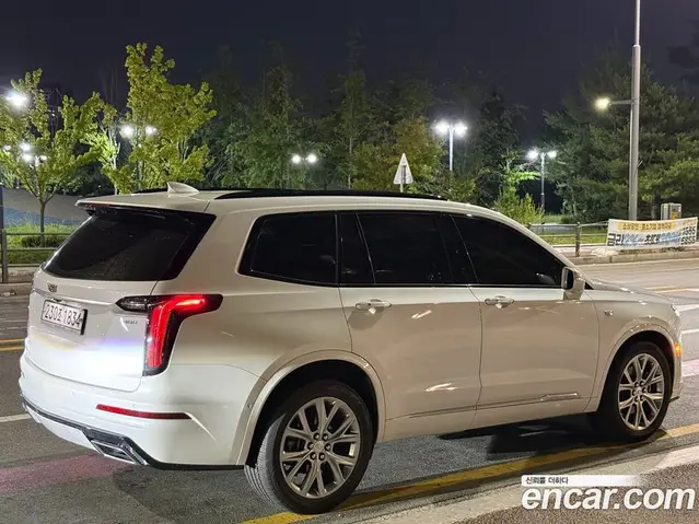 Cadillac XT6 2020 3.6 автомат (гидро), миниатюра 3 Cadillac XT6 2020 3.6 автомат (гидро), миниатюра 3