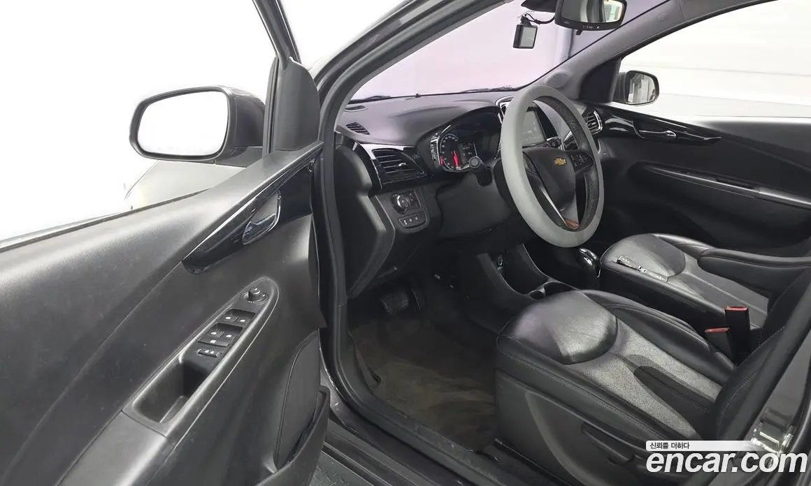 Chevrolet Spark 2016 1.0 автомат (гидро), фото 13