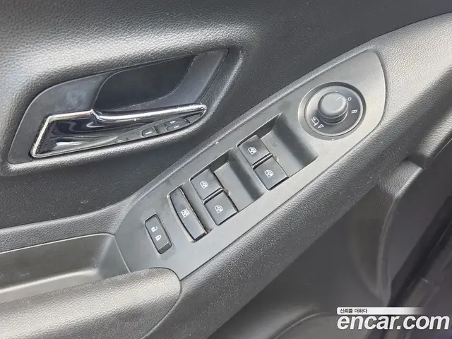 Chevrolet Trax 2016 1.4 автомат (гидро), миниатюра 7