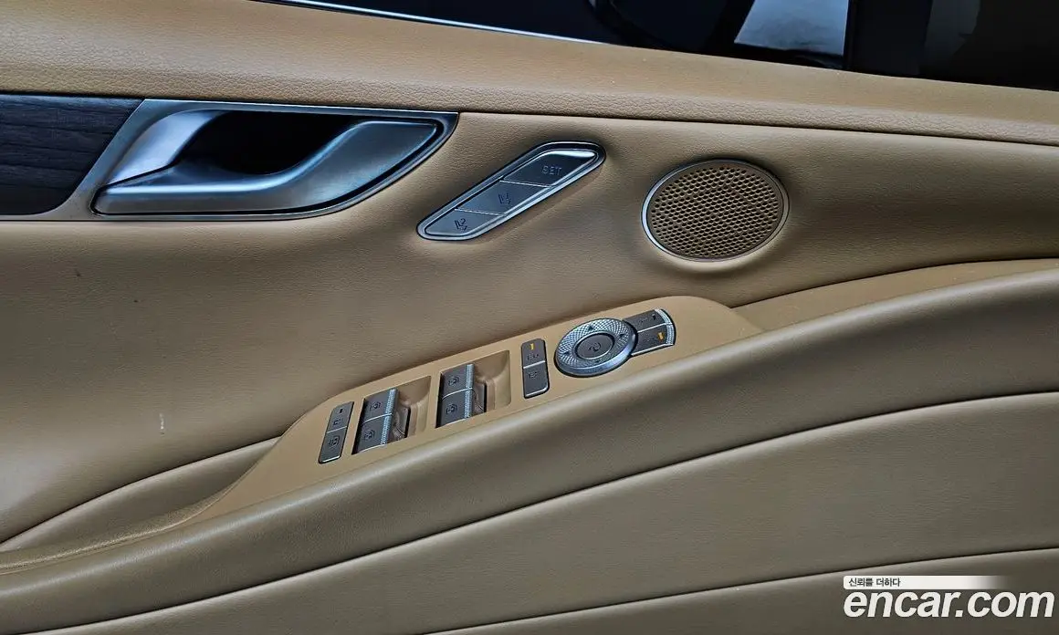 Genesis G80 2024 2.5 автомат (гидро), фото 17
